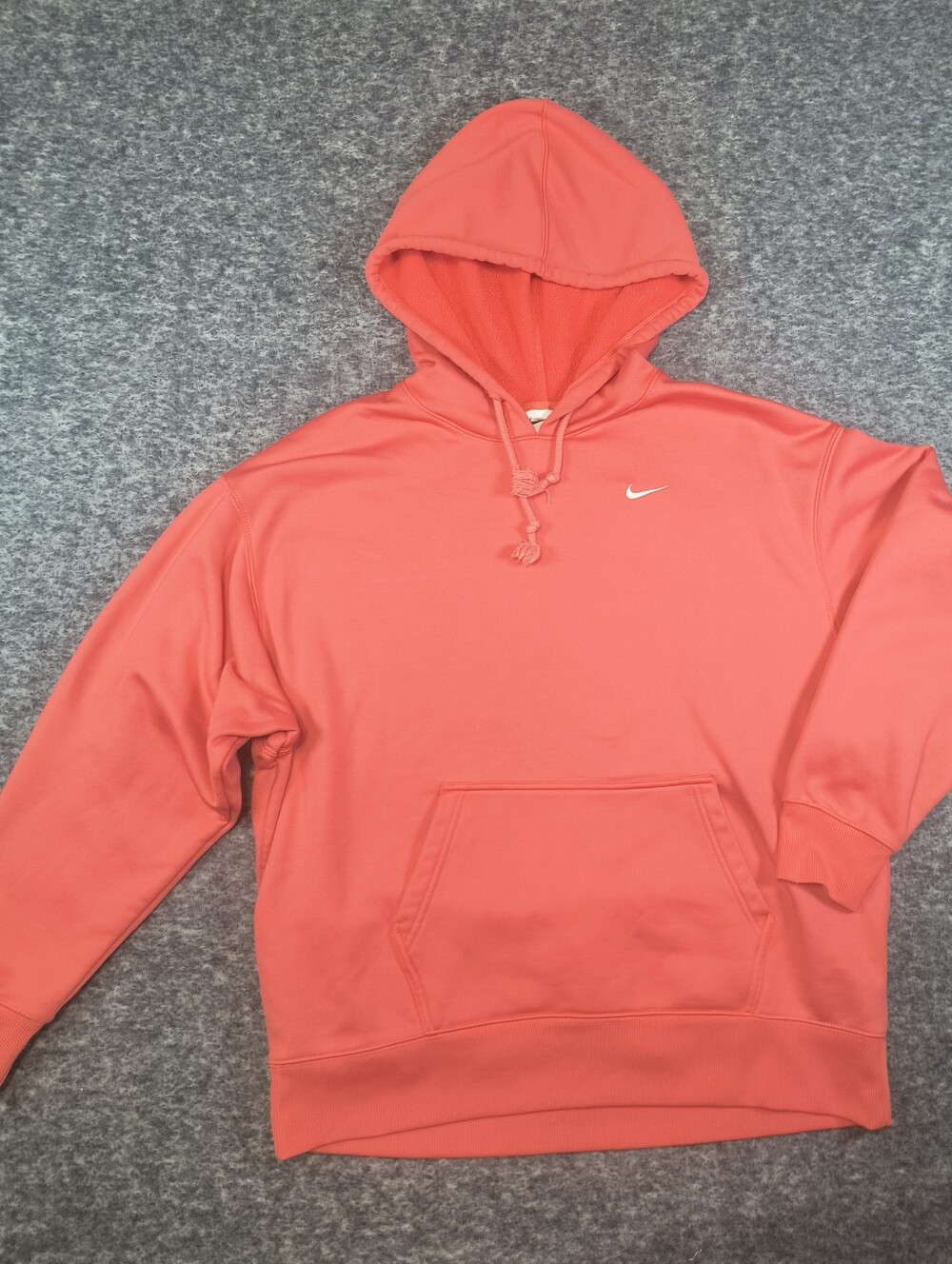 Nike Therma Fit hoodie sweatshirt, pink, women's medium